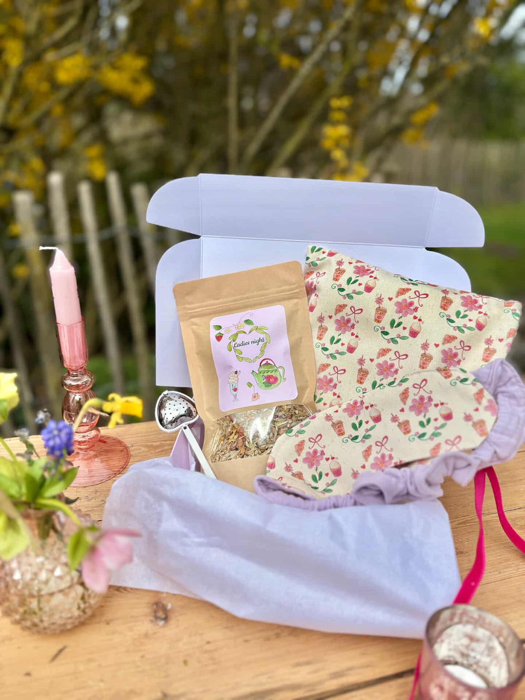A découvrir 💐 Ma box bonheur ensommeillé 💐 Tissu "Bloom and Bakery" 🍰