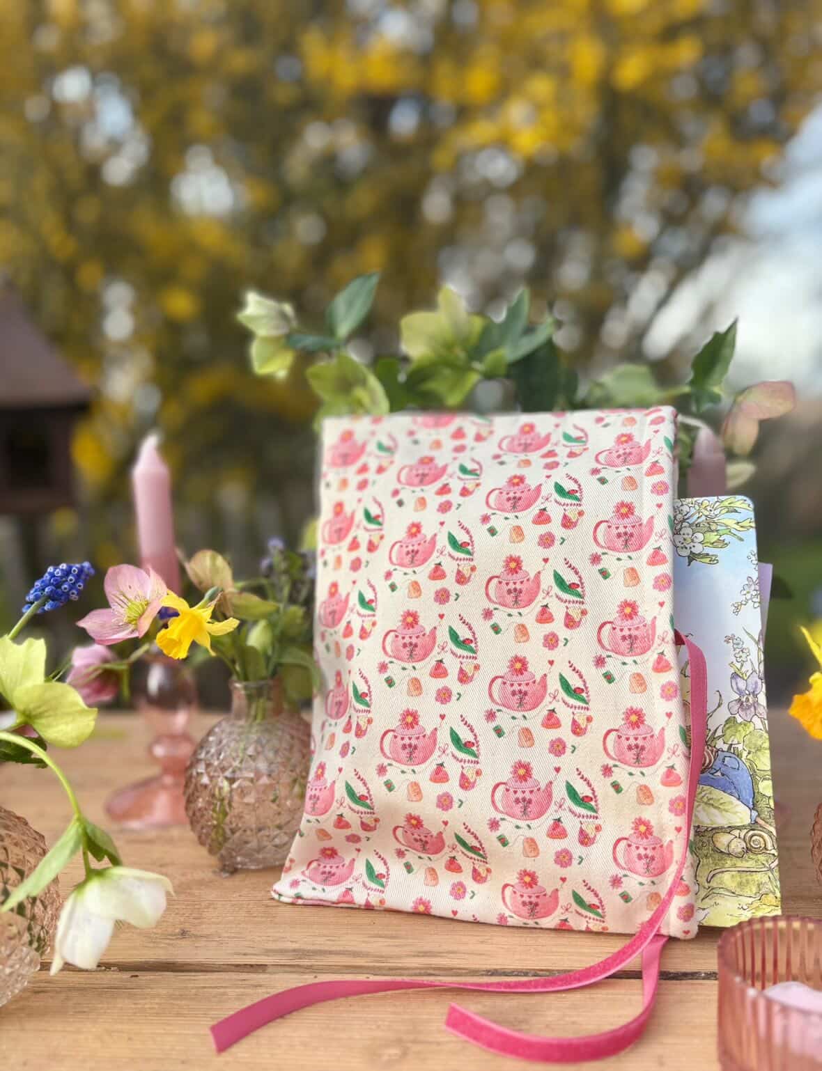 Pochette à livres - Tissu "Tea time in England" 🫖