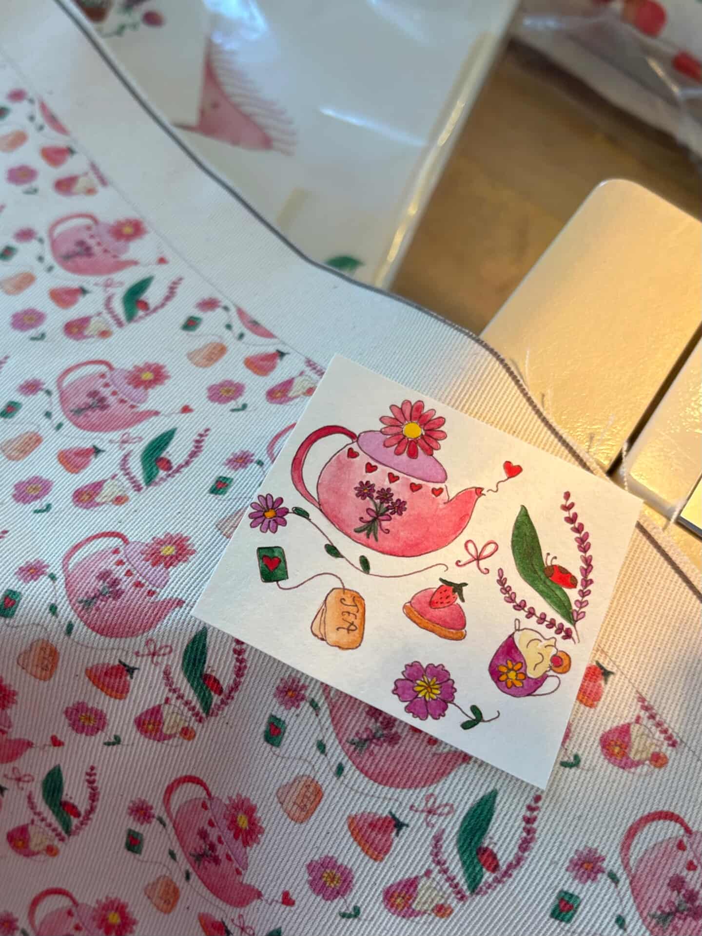 A découvrir 💐 Ma box bonheur ensommeillé 💐 Tissu "Tea time in England" 🫖